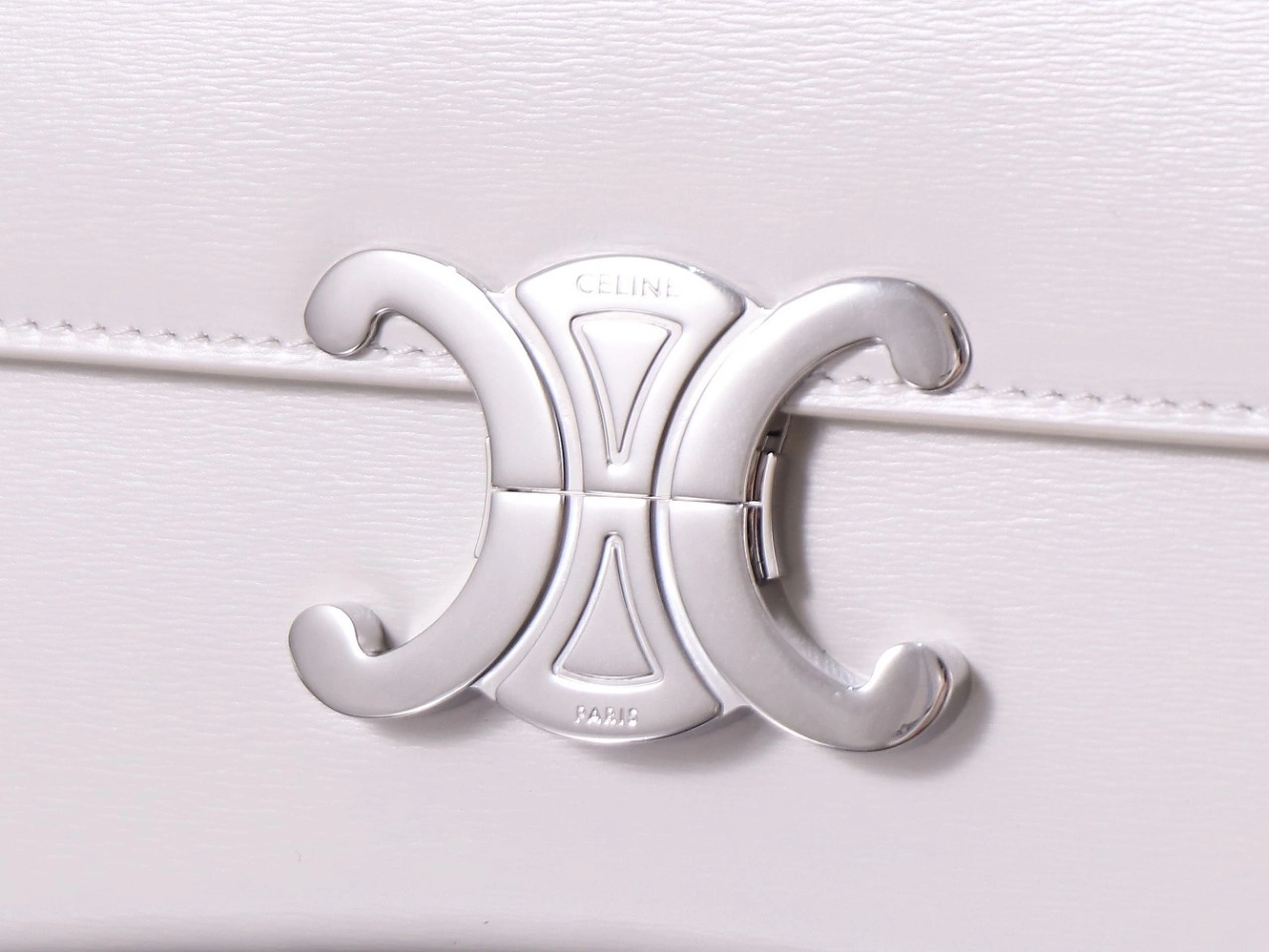MOMO--358i95 115533BF4.00BB high quality version LOLA cowhide sheepskin item:E-B000C1124